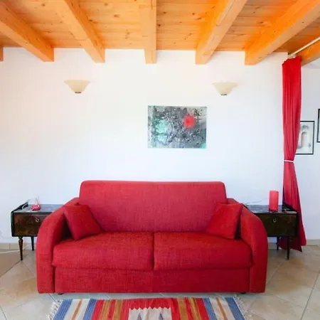 Casa Le Rose - View Дом отдыха Консильо-ди-Румо